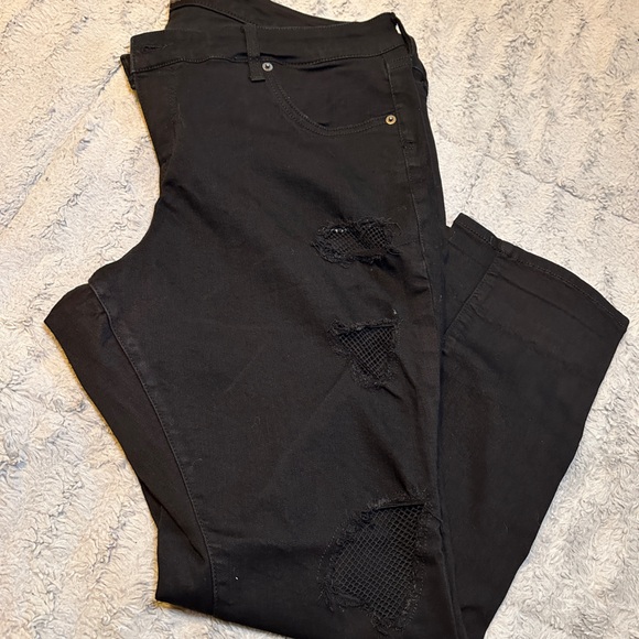 Distressed jeans - Picture 1 of 4